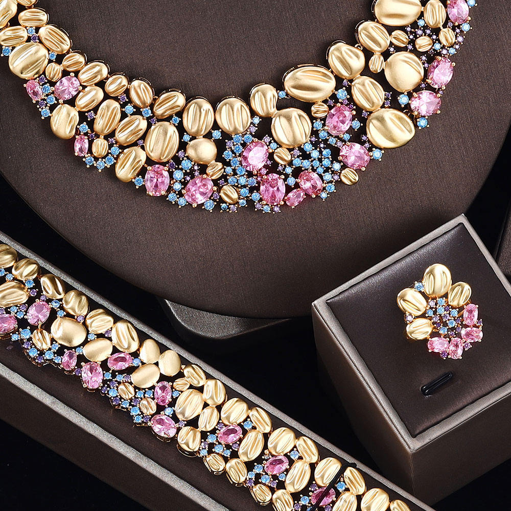 Exaggerated Necklace And Earring Wedding Set, Luxurious And Fashionable - Image 5