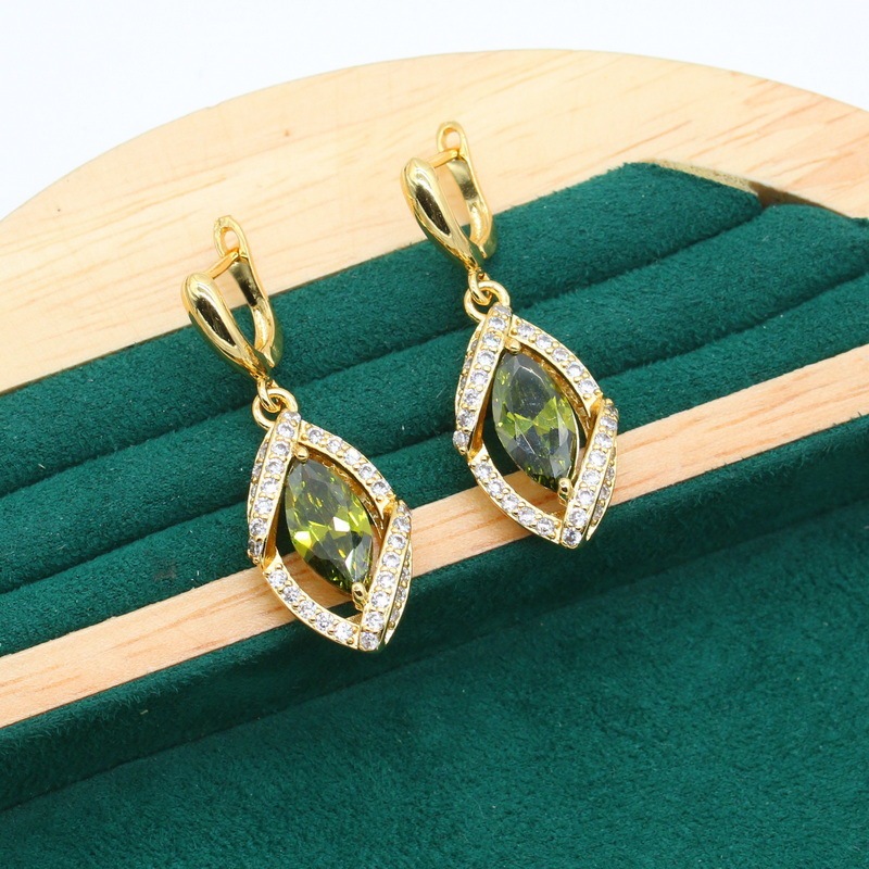 Anti-allergy AAA Zircon Bracelet Necklace Earring Ring Gold Ornament Suit - Image 4