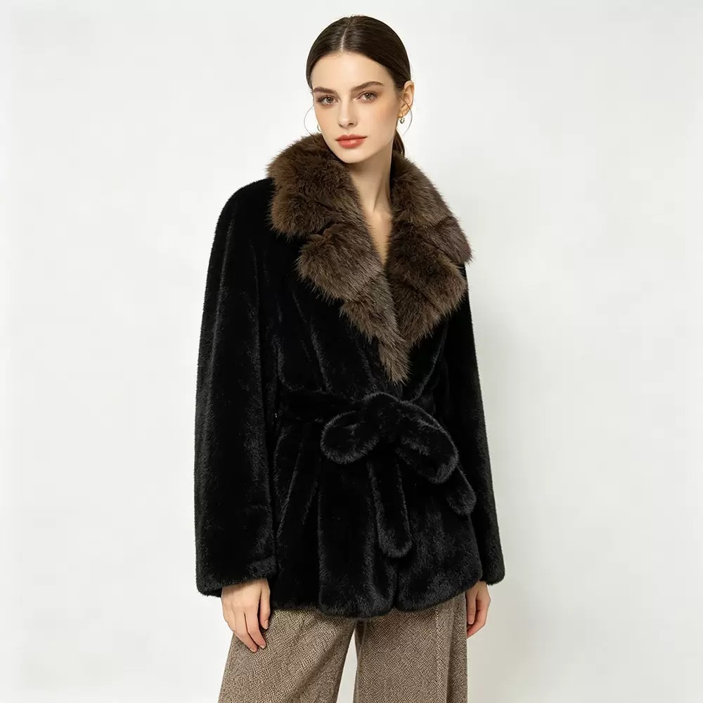 AutumnWinter Fashion Mid-length Coat With A Buttoned Lapel Design