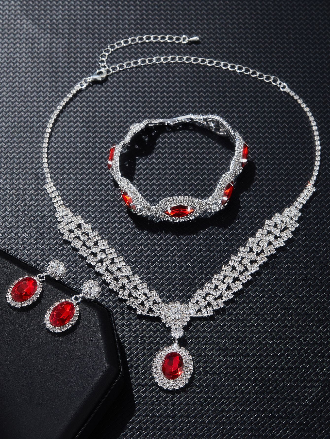 New European And American Style Elegant Luxury Sapphire Necklace Set Of Four Pieces - Image 5