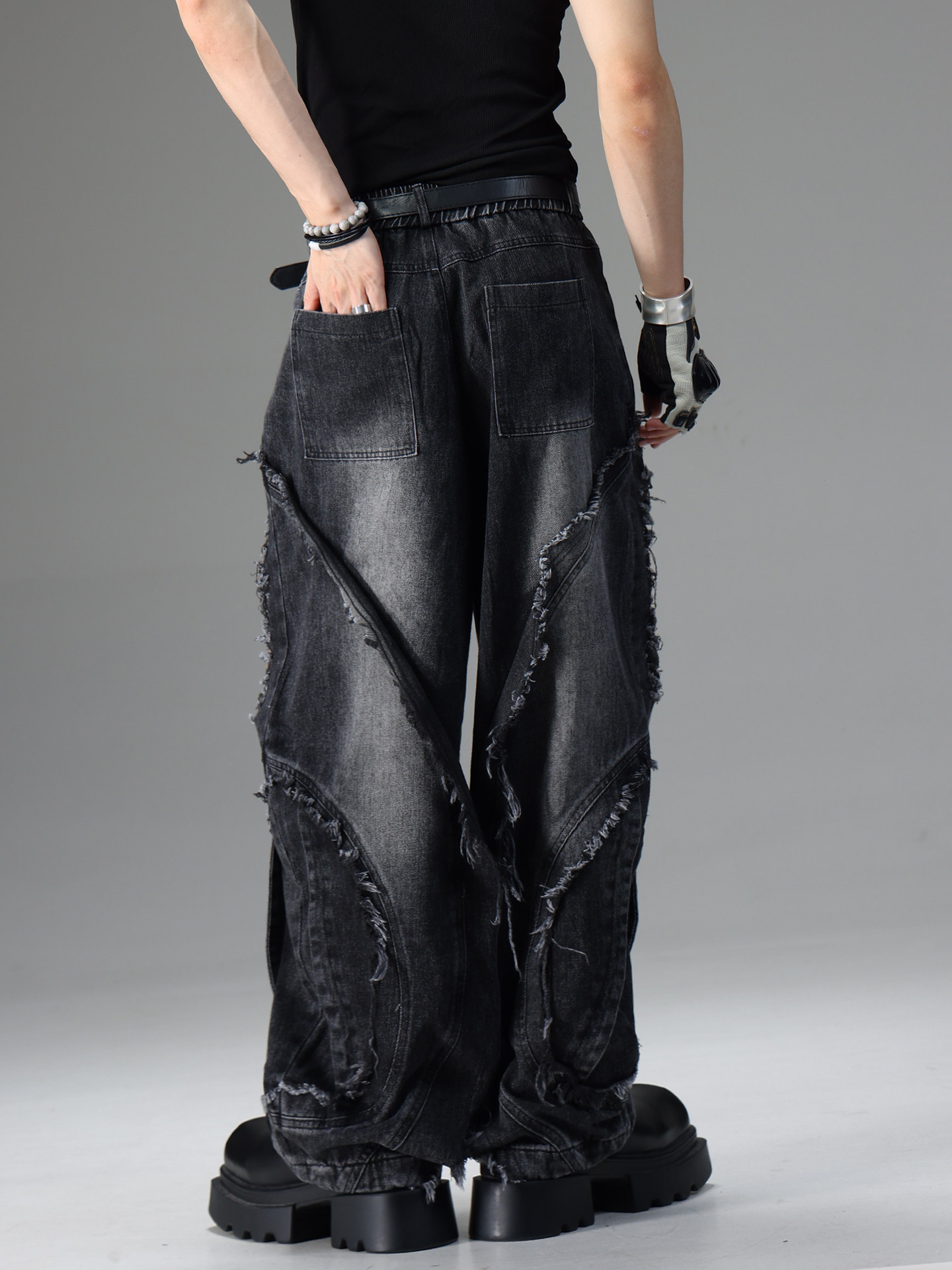 American-style Vintage Deconstructed Distressed Jeans - Image 3