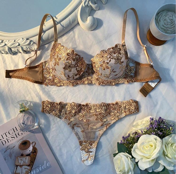 Women's Sexy Themed Lingerie Set - Image 6