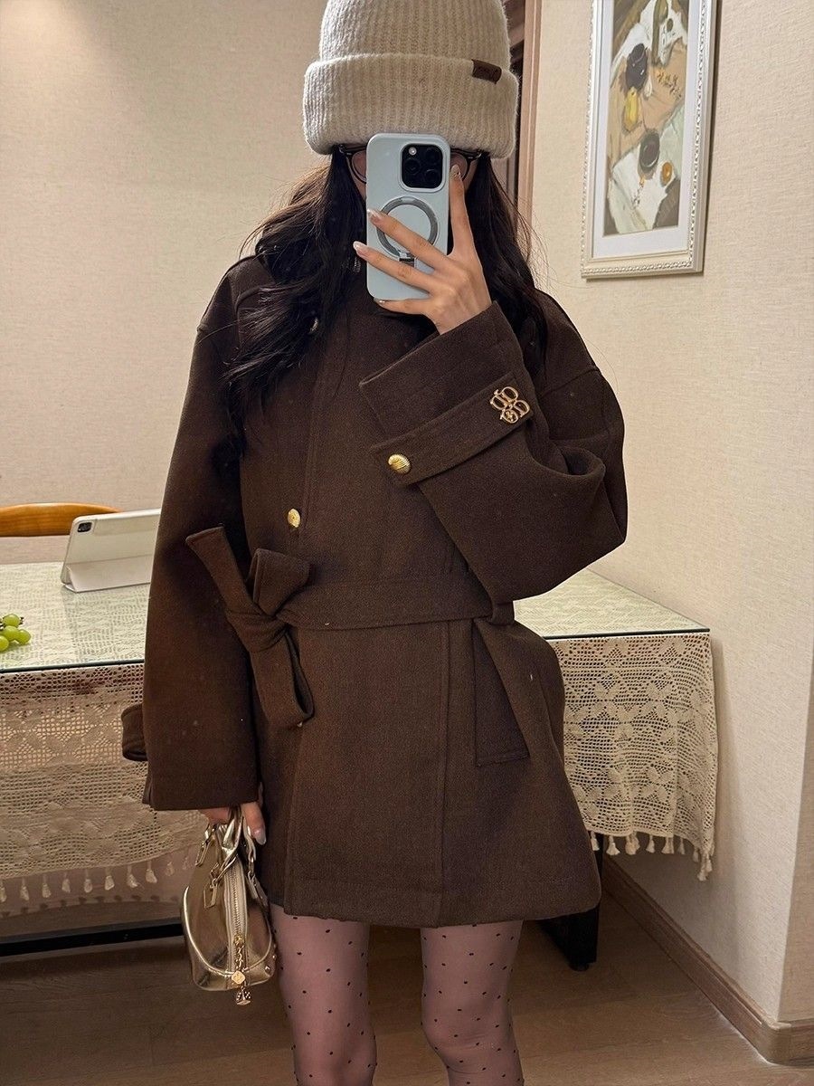 Women's Stand-collar Short Wool Coat - Image 5